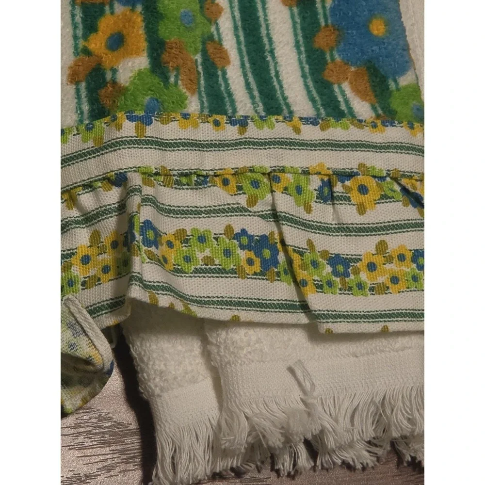 Vintage Cannon Floral Hand/Kitchen‎ Towel Lot Of 5 Fringe/ Ruffled 100% Cotton